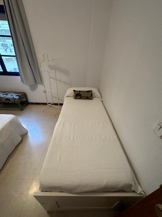 Malagueta Beach Apartment مالقة المظهر الخارجي الصورة